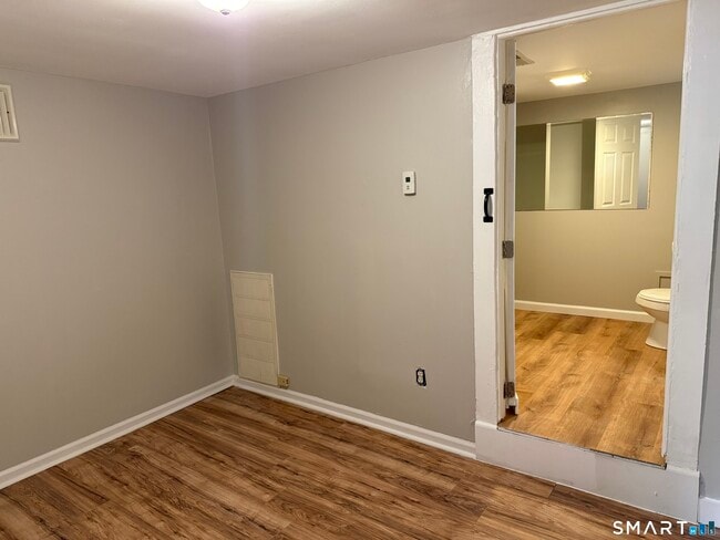 Photo - 37 Farnham Ave