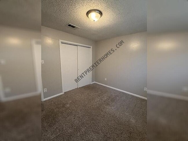 Photo - 8404 Shelley Dr