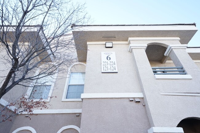 Photo - NO SHOWINGS until 5/1/2026 Unit 123 - Bldg #6