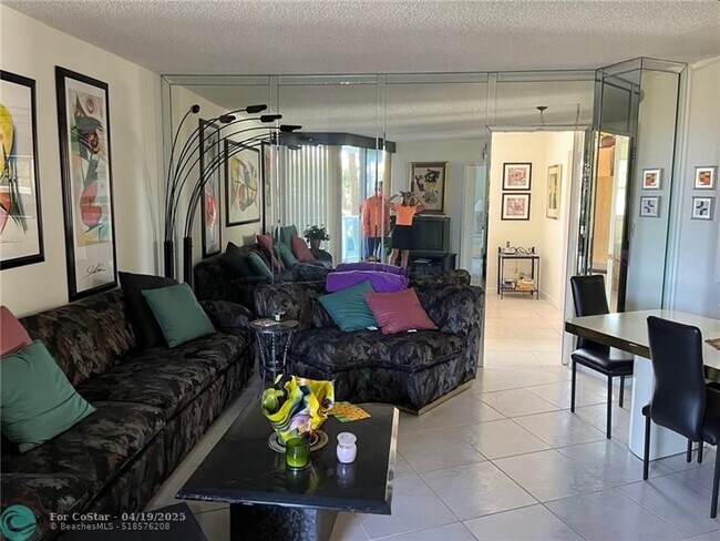 Photo - 333 NE 21st Ave Unit 304