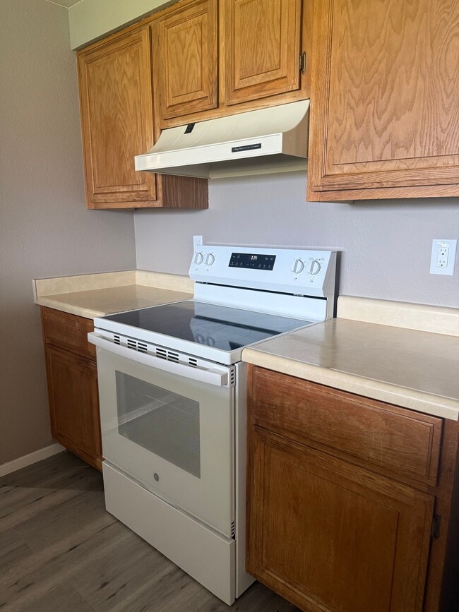 Photo - 1542 Firebox Rd