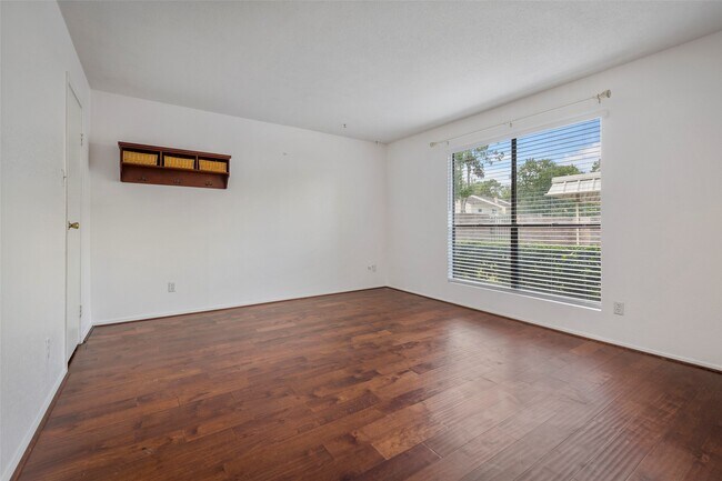 14777 Wunderlich Dr Unidad 811