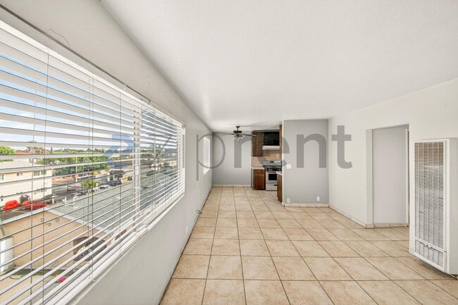 Photo - 1115 252nd St