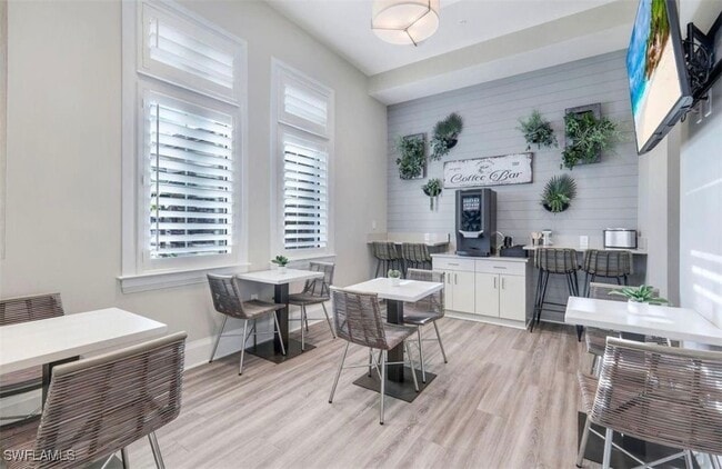 Building Photo - 10859 Timber Creek Dr