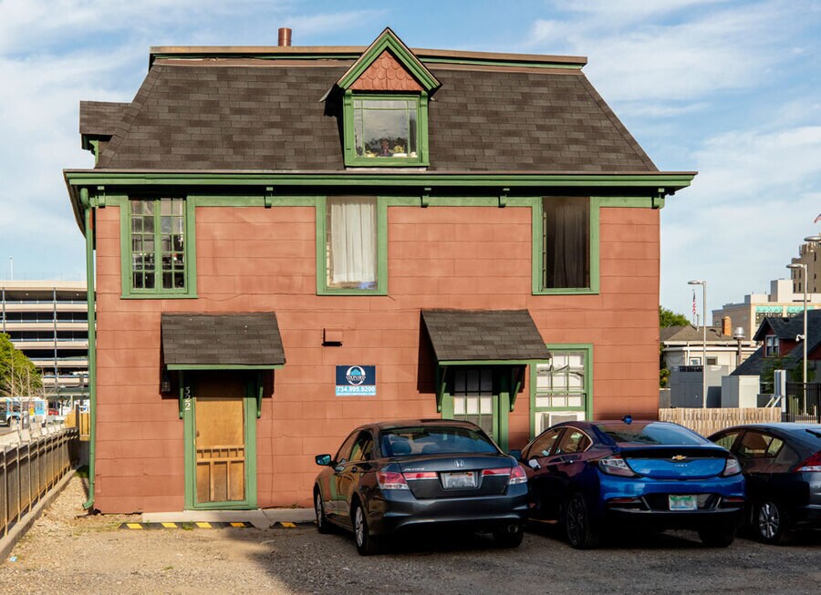 322 S. Division-322-1 - 322 S. Division-322-1 Unit 322-1