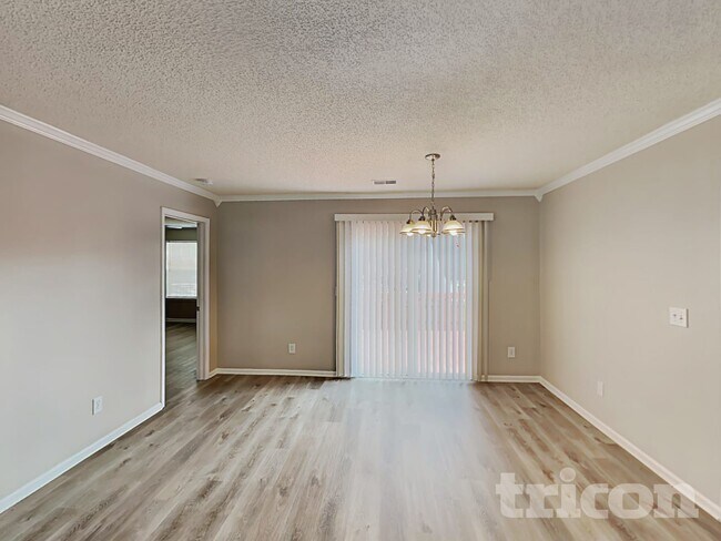 Photo - 61 Bluebead Ct