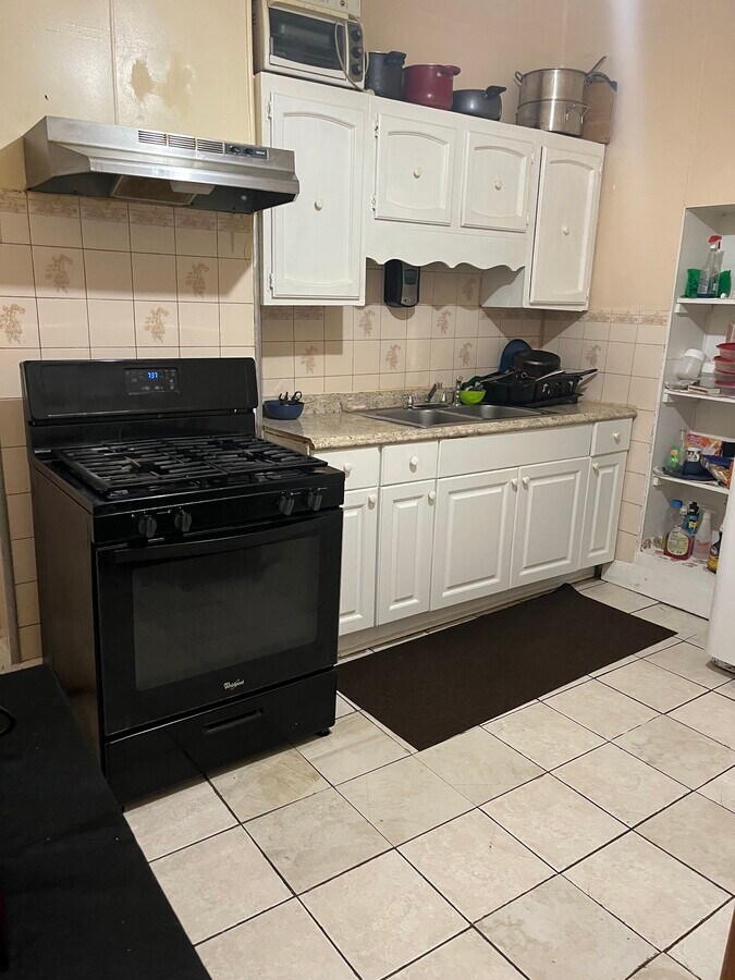 Photo - 286 Spring St