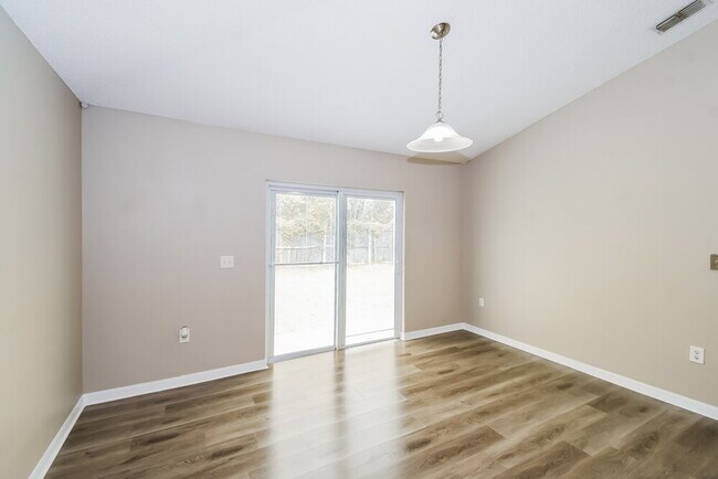 Photo - 3362 Talisman Drive