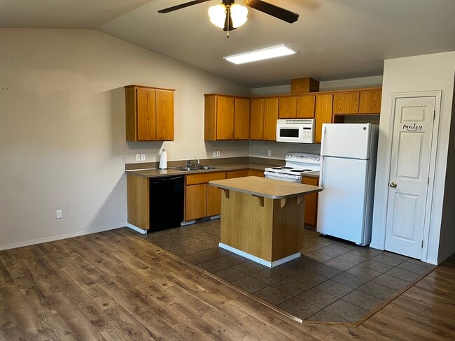 Photo - 2518 Valley View Ct Unit B