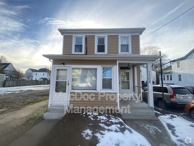 Building Photo - 1508 Princess Anne St Rental