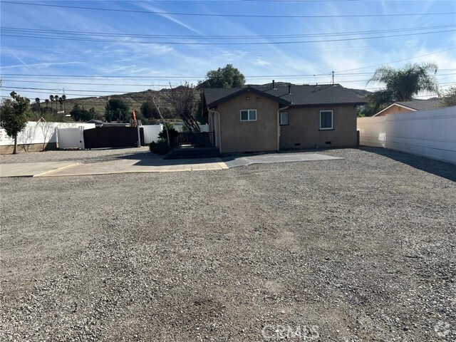 Building Photo - 7159 Jurupa Rd Rental