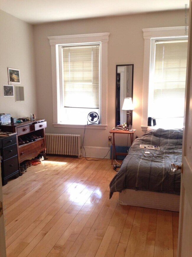 Photo - 1151 Commonwealth Ave