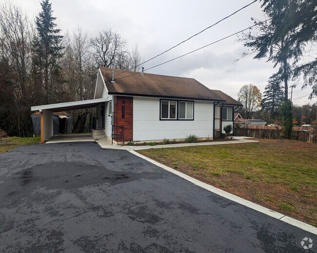 Building Photo - Fully Remodeled 2-Bedroom Home in Bremerton!