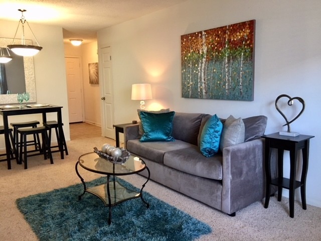 Welcome to Ormond Plantation Apartments!