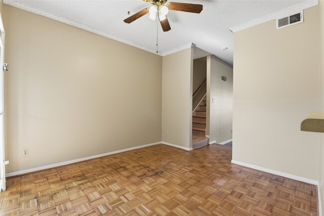 Photo - 7700 Creekbend Dr Unit 75