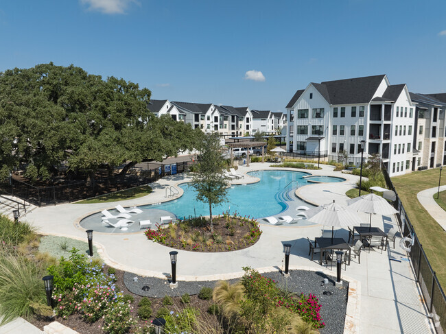 Building Photo - Water's Edge Apartments