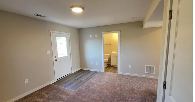 Photo - 149 Carnes Wy