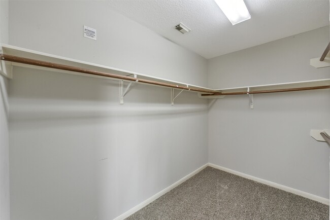 Photo - 3231 Stoneydale Ln