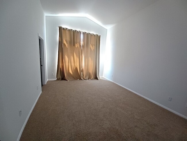 Building Photo - 789 Hildale Cir