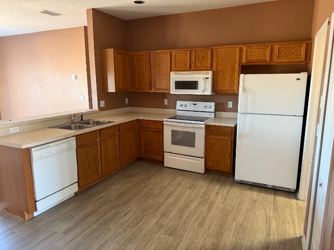 Photo - 7711 Dryden Way