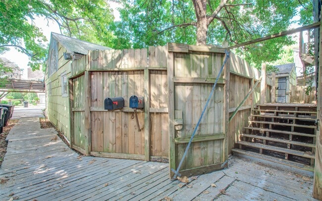 Photo - 5313 Palmetto St Unit True