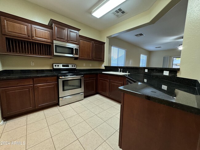 Photo - 2524 W Fawn Dr