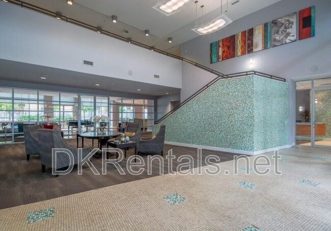 Photo - 711 Cosmopolitan Dr NE