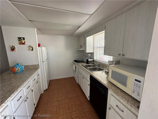 Photo - 4715 Leucadendra Dr