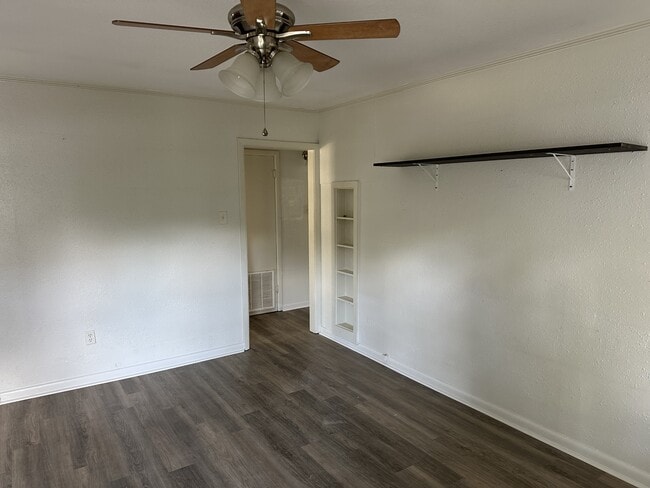 Photo - 1315 Turner St