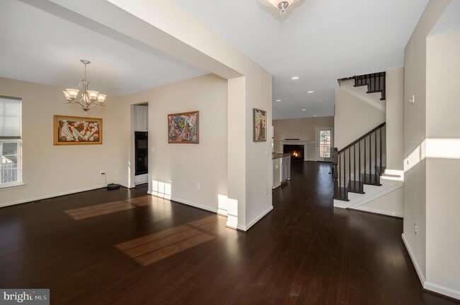 Photo - 1070 Coriander Ln