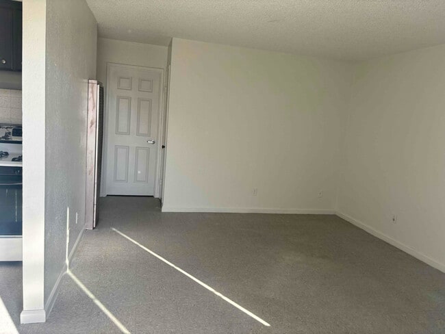 Photo - 1530 Edgar Ave Unit 104