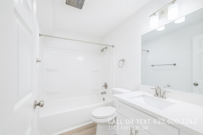 Photo - 7513 146th St SW