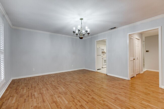 Photo - 2-BEDROOM, 2-BATHROOM CONDOMINIUM AT FARMINGTON COMMONS