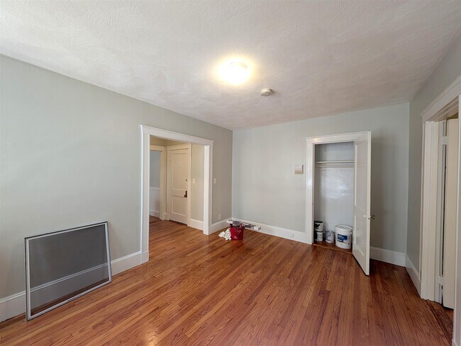 Photo - 145 Summer St Unidad 3