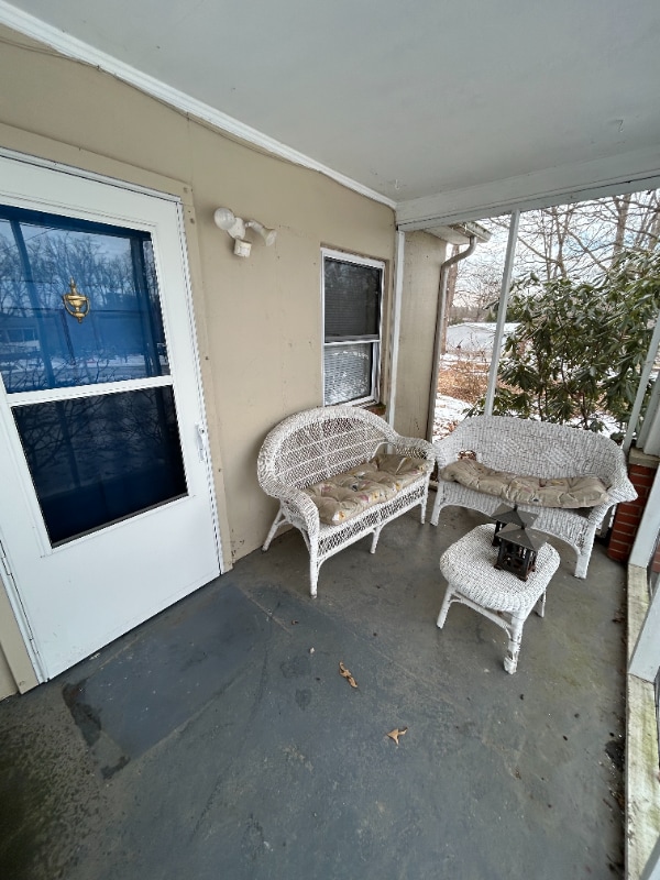 Photo - 715 Tabor Rd