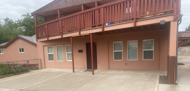 Building Photo - 444 E Montezuma Ave