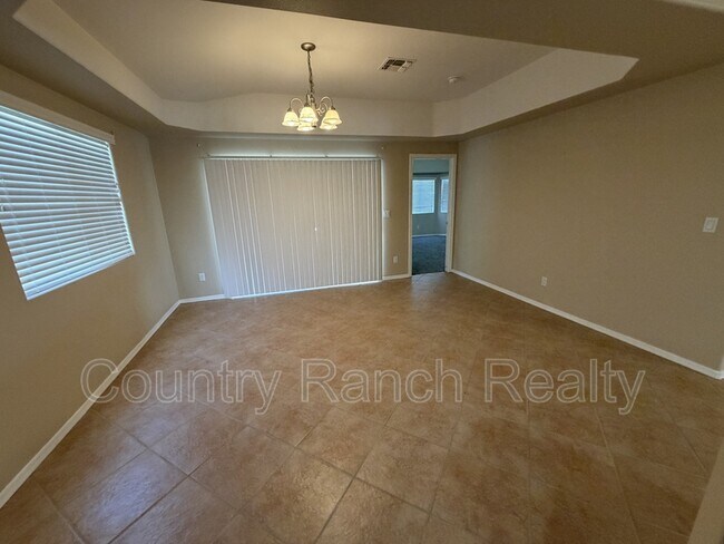 Photo - 2460 Topanga Dr