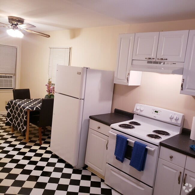Building Photo - 3124 S Perry St Rental