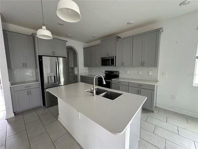 3115 Addison Blvd