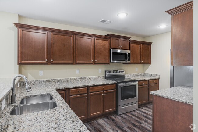 2BR, 2BA - 1,072SF - Kitchen