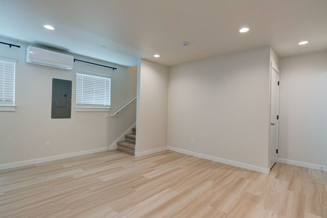 Photo - 2 Bedroom Luxury New Construction Cottage - Standalone Alone Home - Location Location Location