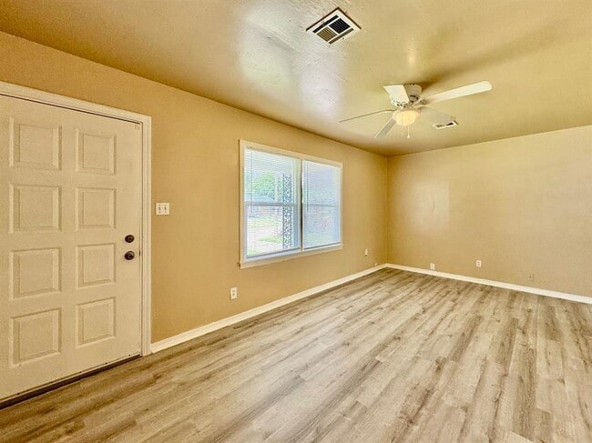 Photo - 3222 N Holman Ct