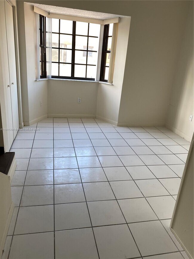 Photo - 12045 SW 18th St