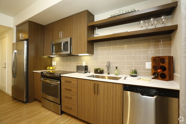 Photo - Gunbarrel Center