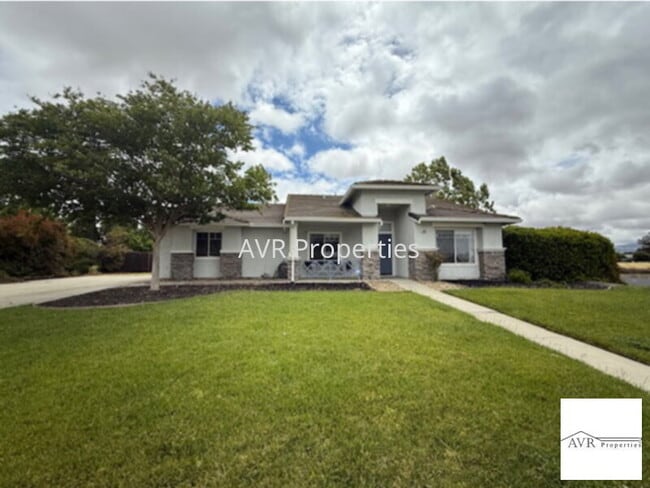 Beautiful Livermore home with luxury gazeb... - Beautiful Livermore home with luxury gazeb...