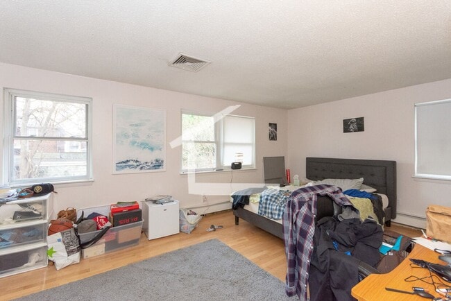 Photo - 149 Thorndike St
