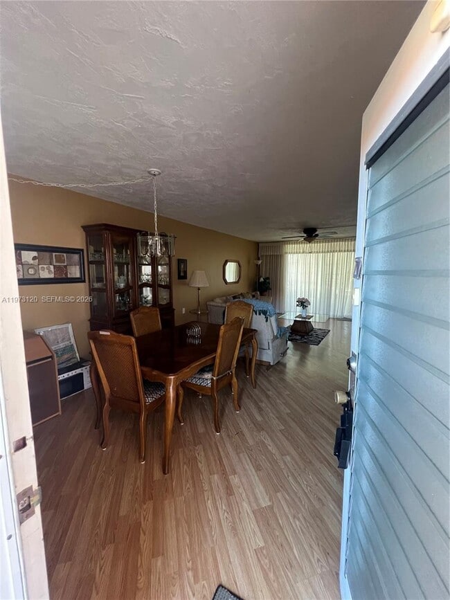 Photo - 2851 Somerset Dr Unit 417