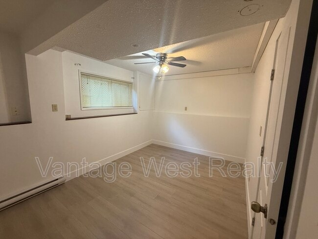 Photo - 907 Sutherland Ave