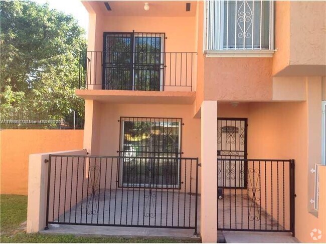 Building Photo - 2415 NW 11th St Rental