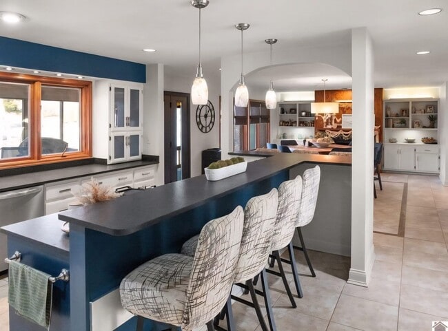 Photo - 7 Pleasant View Ln